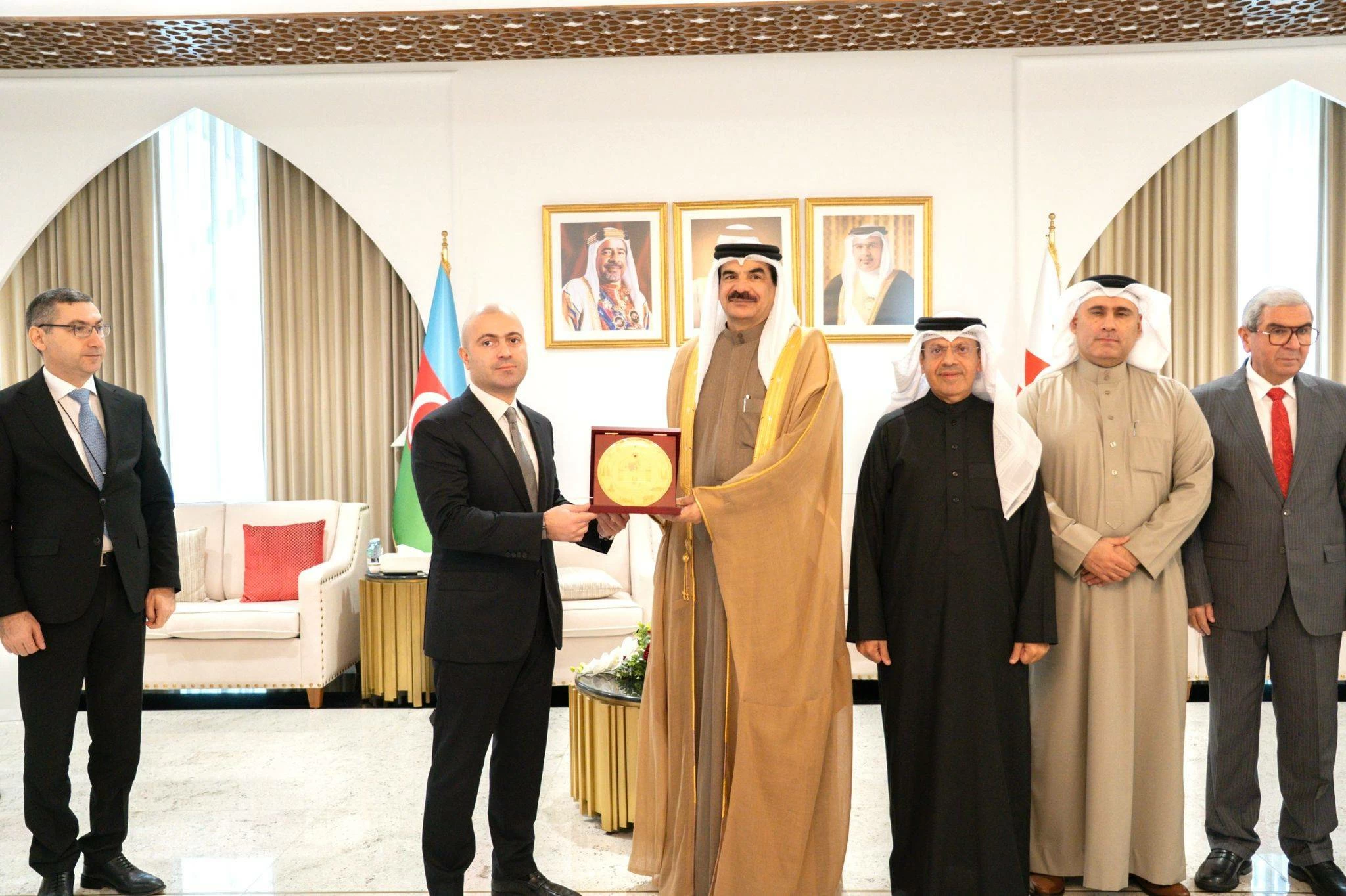 أمين عام النواب: تبادل خبرات وتعاون برلماني وثيق بين البحرين وأذربيجان