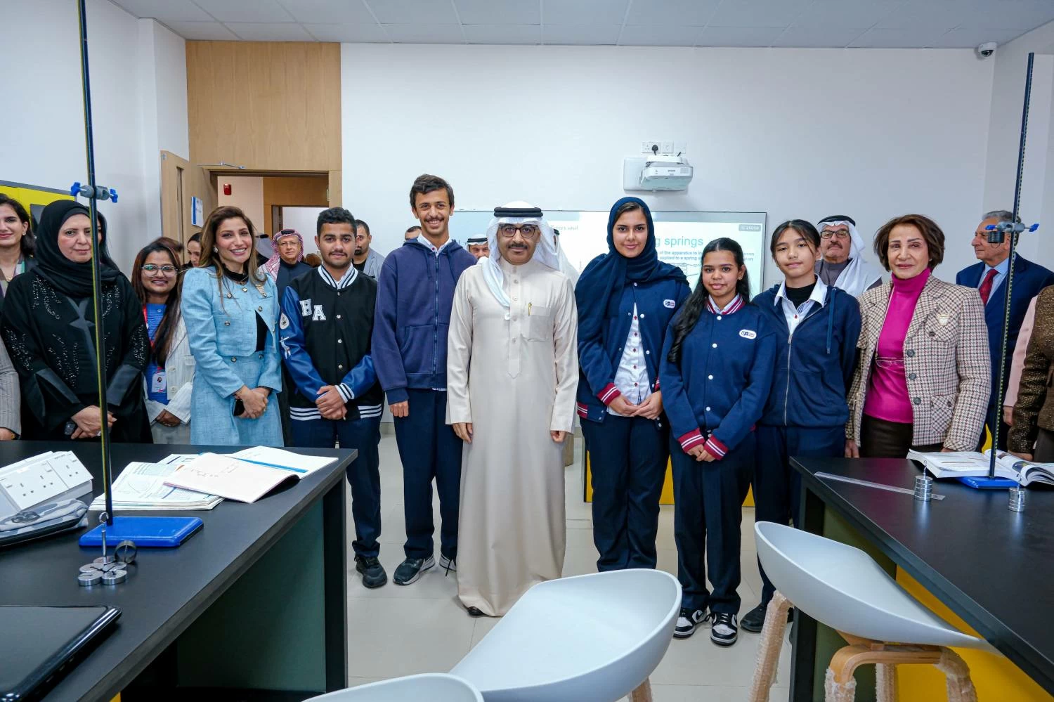 وزير التربية يفتتح المبنى الجديد لمدرسة "المواهب العالمية"