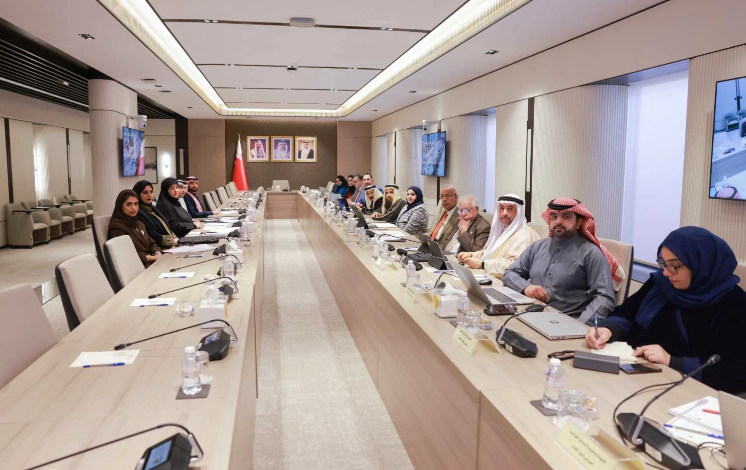 «تشريعية الشورى» تناقش«ساعات العمل» و«الإجازة السنوية» للموظفين من كبار السن 