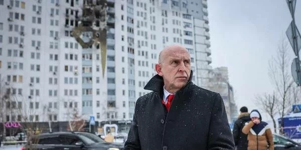 نجاة وزير بريطاني من قصف &laquo;أوريشنيك&raquo; أثناء توجهه إلى كييف