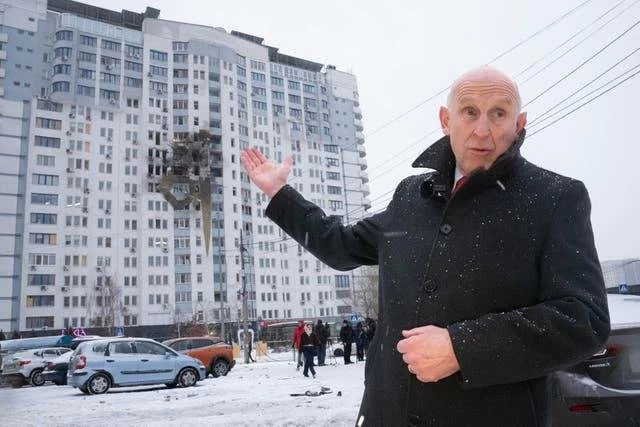 نجاة وزير بريطاني من قصف &laquo;أوريشنيك&raquo; أثناء توجهه إلى كييف