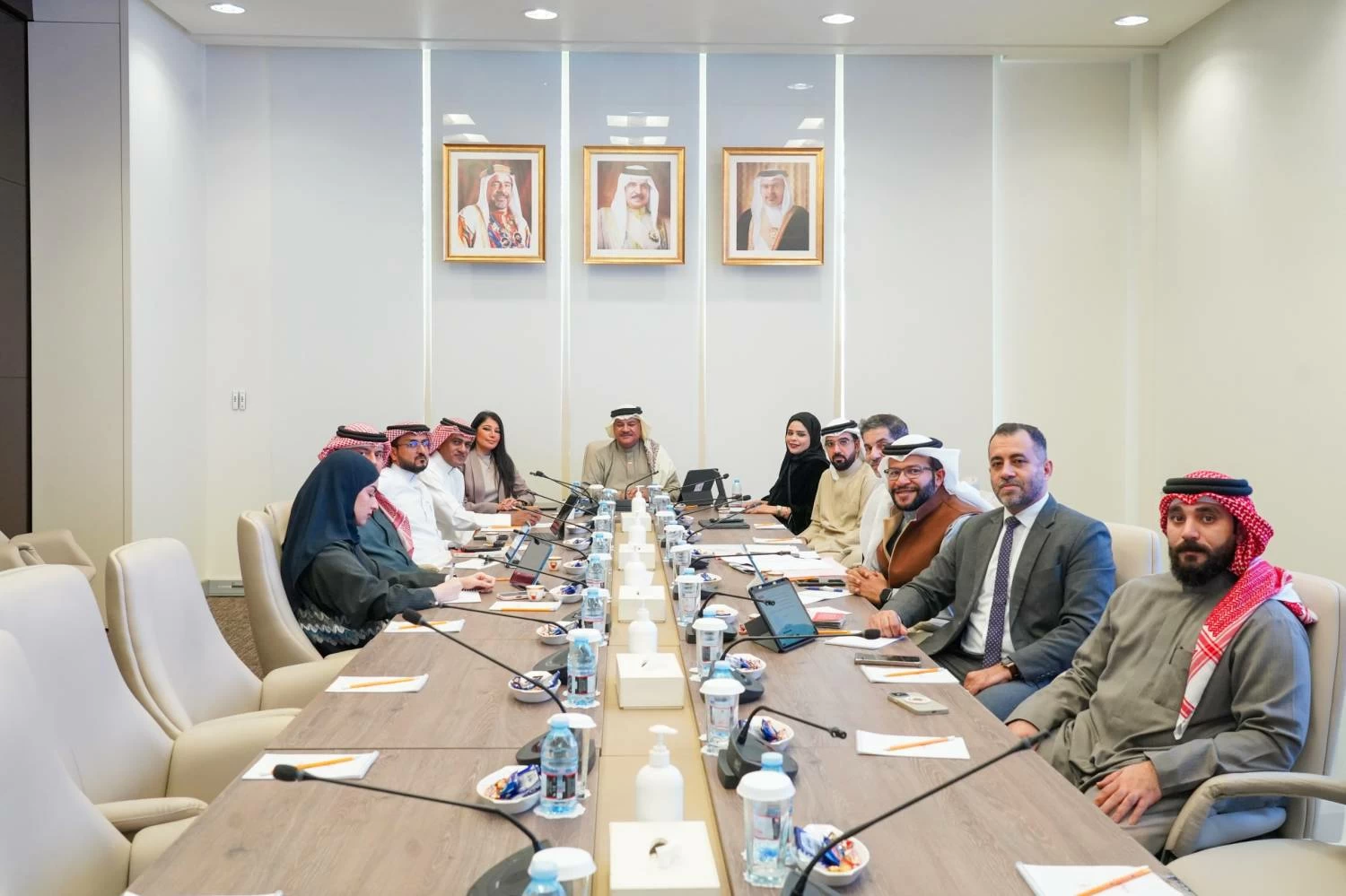 اللجنة المؤقتة لتعزيز كفاءة الأداء المؤسسي للاتحادات والأندية الرياضية تبحث خطة عملها 