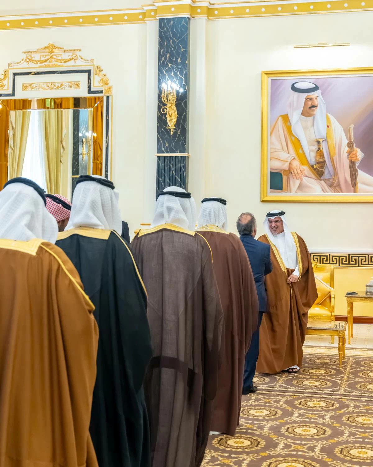 ولي العهد رئيس الوزراء يلتقي أكثر 100 شركة ومؤسسة توظيفاً للمواطنين