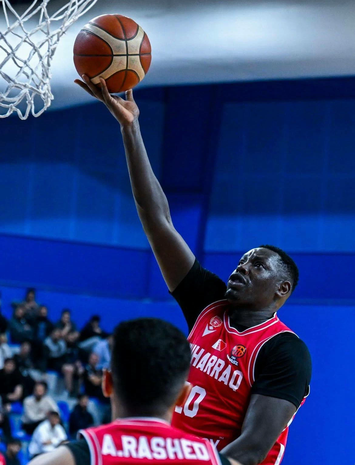 المحرق يخسر مواجهة أهلي دبي في الثواني الأخيرة ضمن منافسات "واصل"