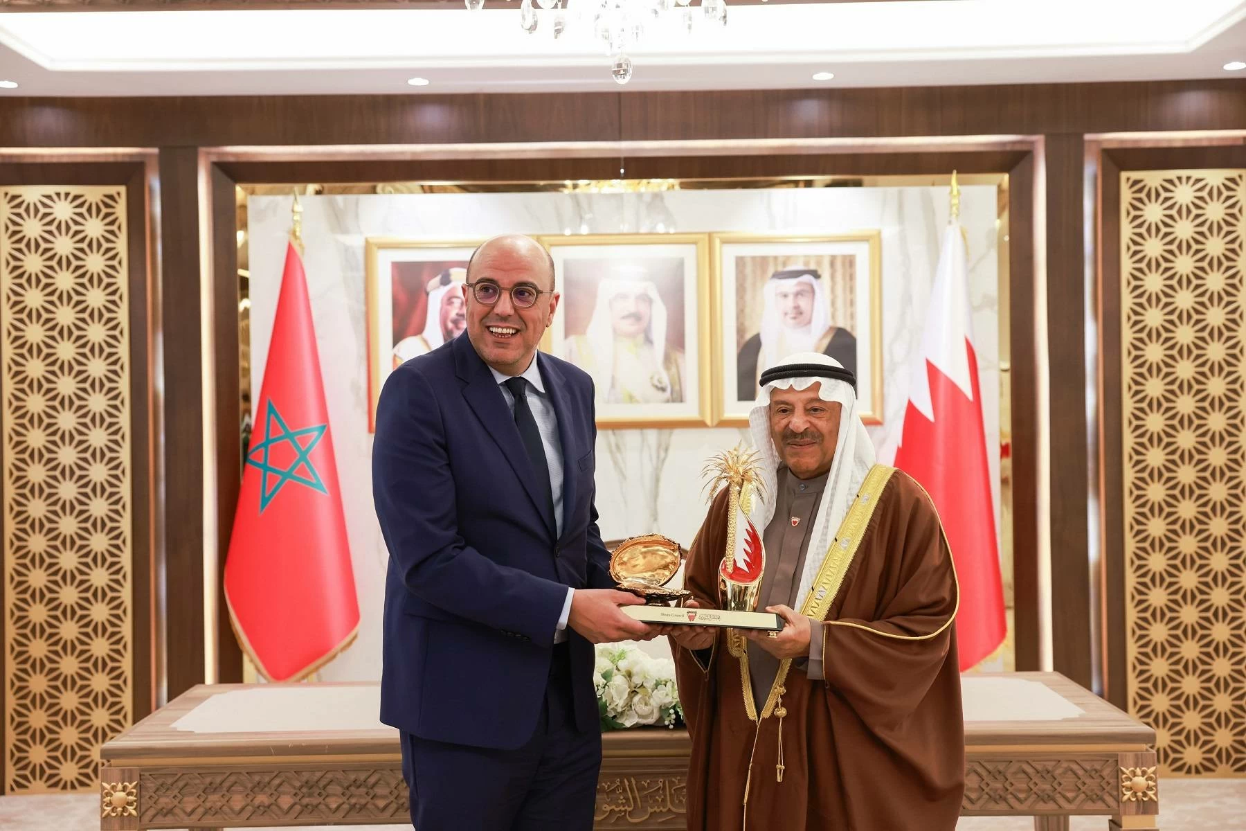 رئيس الشورى يعقد جلسة مباحثات رسمية مع رئيس مجلس المستشارين المغربي