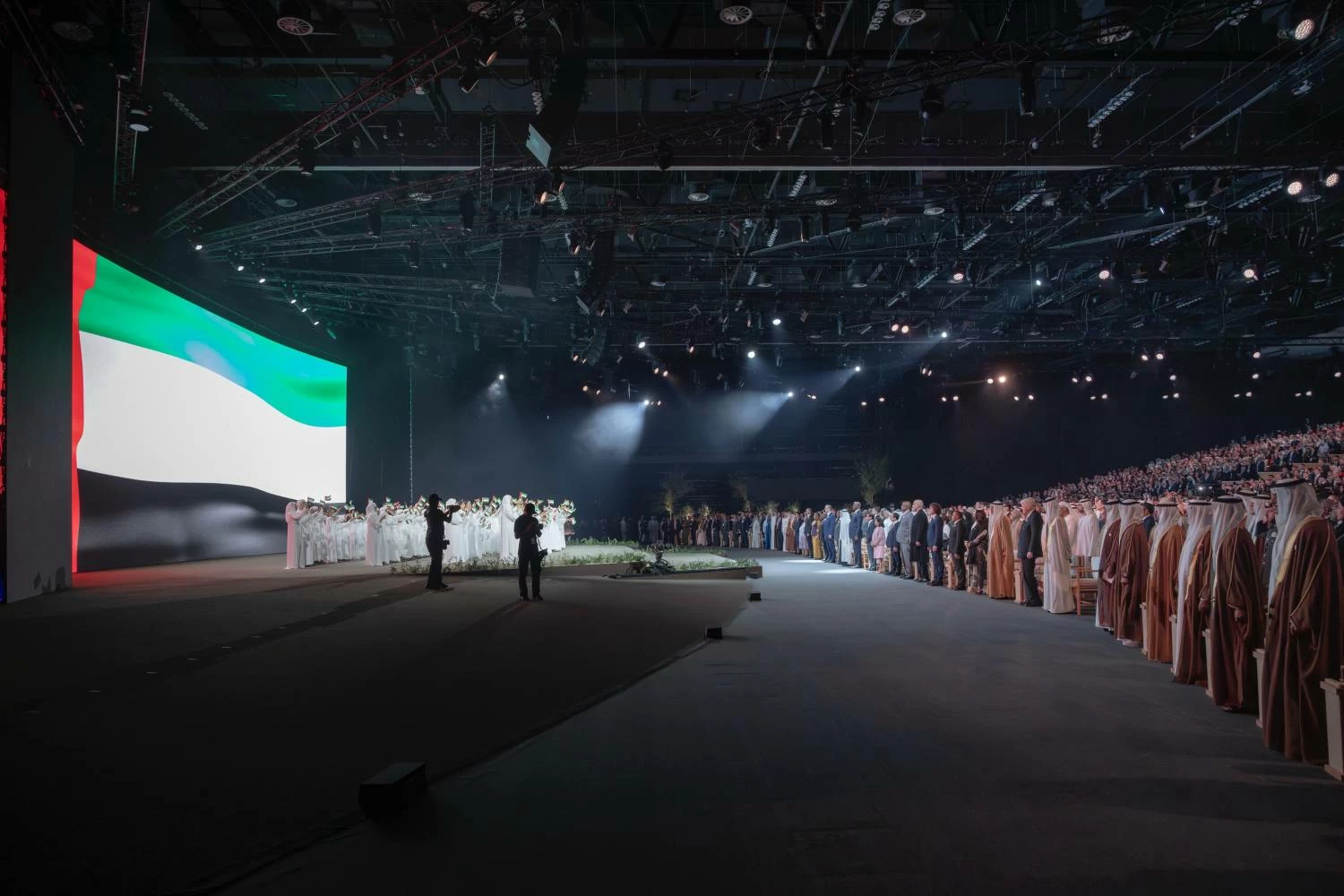 ناصر بن حمد يشهد افتتاح أسبوع أبوظبي وتكريم الفائزين في جائزة زايد للاستدامة