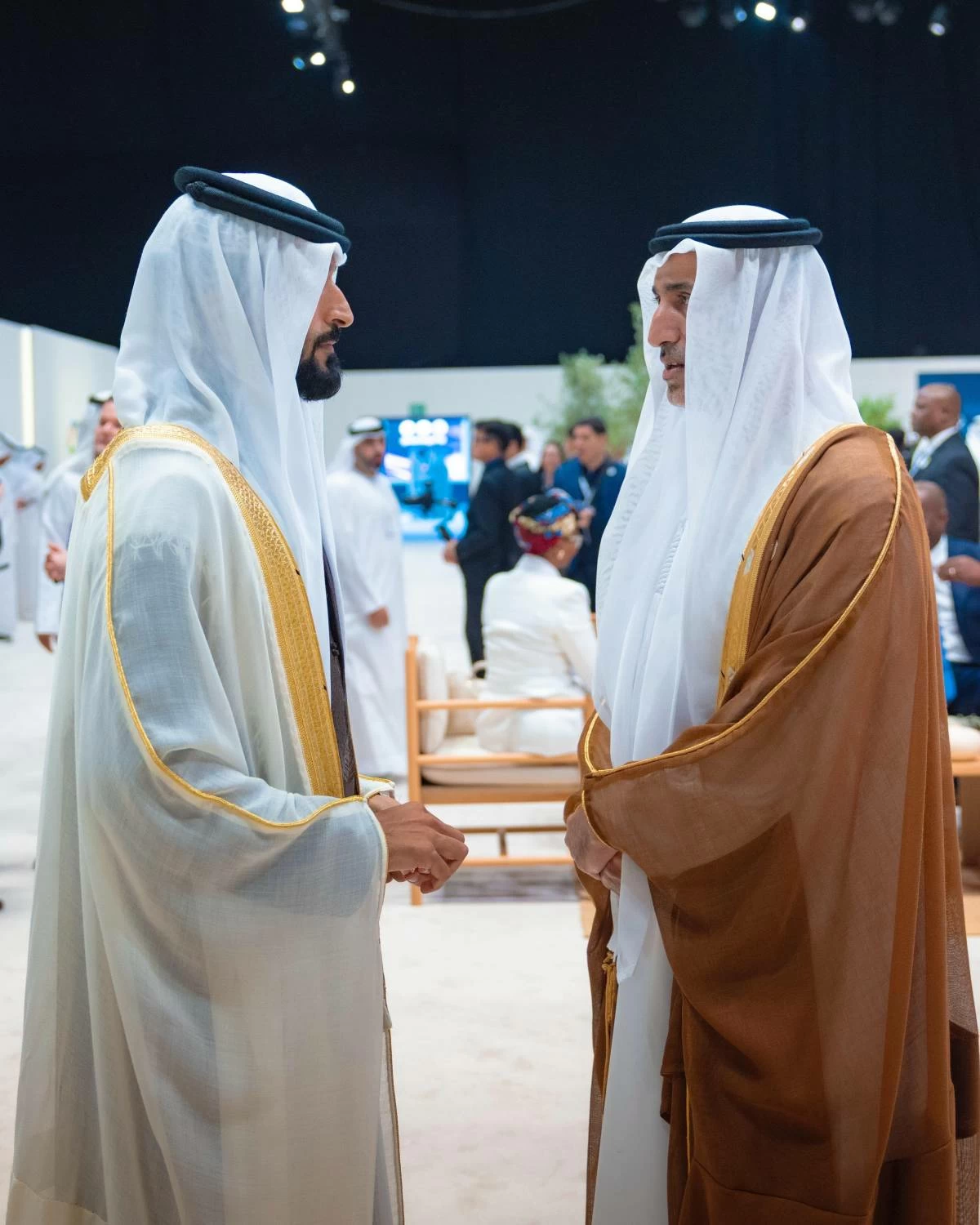 ناصر بن حمد يشهد افتتاح أسبوع أبوظبي وتكريم الفائزين في جائزة زايد للاستدامة