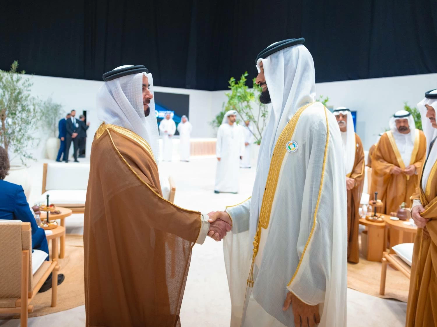 ناصر بن حمد يشهد افتتاح أسبوع أبوظبي وتكريم الفائزين في جائزة زايد للاستدامة