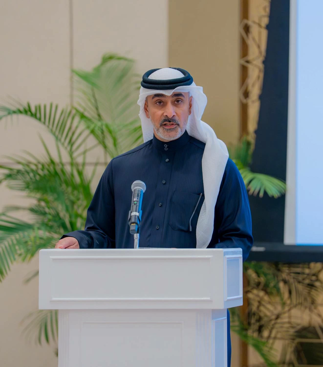 ناصر بن حمد يشدد على مواصلة الجاهزية والتكامل المؤسسي