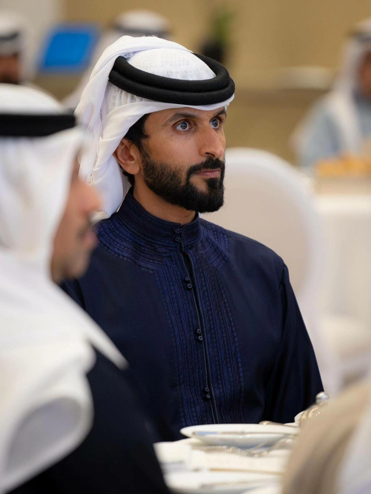 ناصر بن حمد يشدد على مواصلة الجاهزية والتكامل المؤسسي