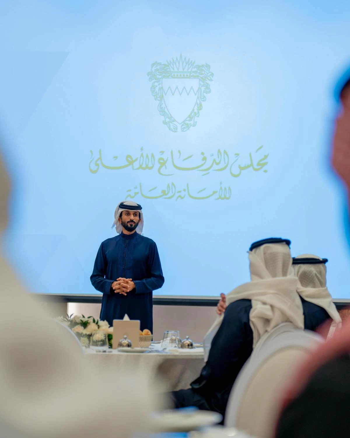 ناصر بن حمد يشدد على مواصلة الجاهزية والتكامل المؤسسي