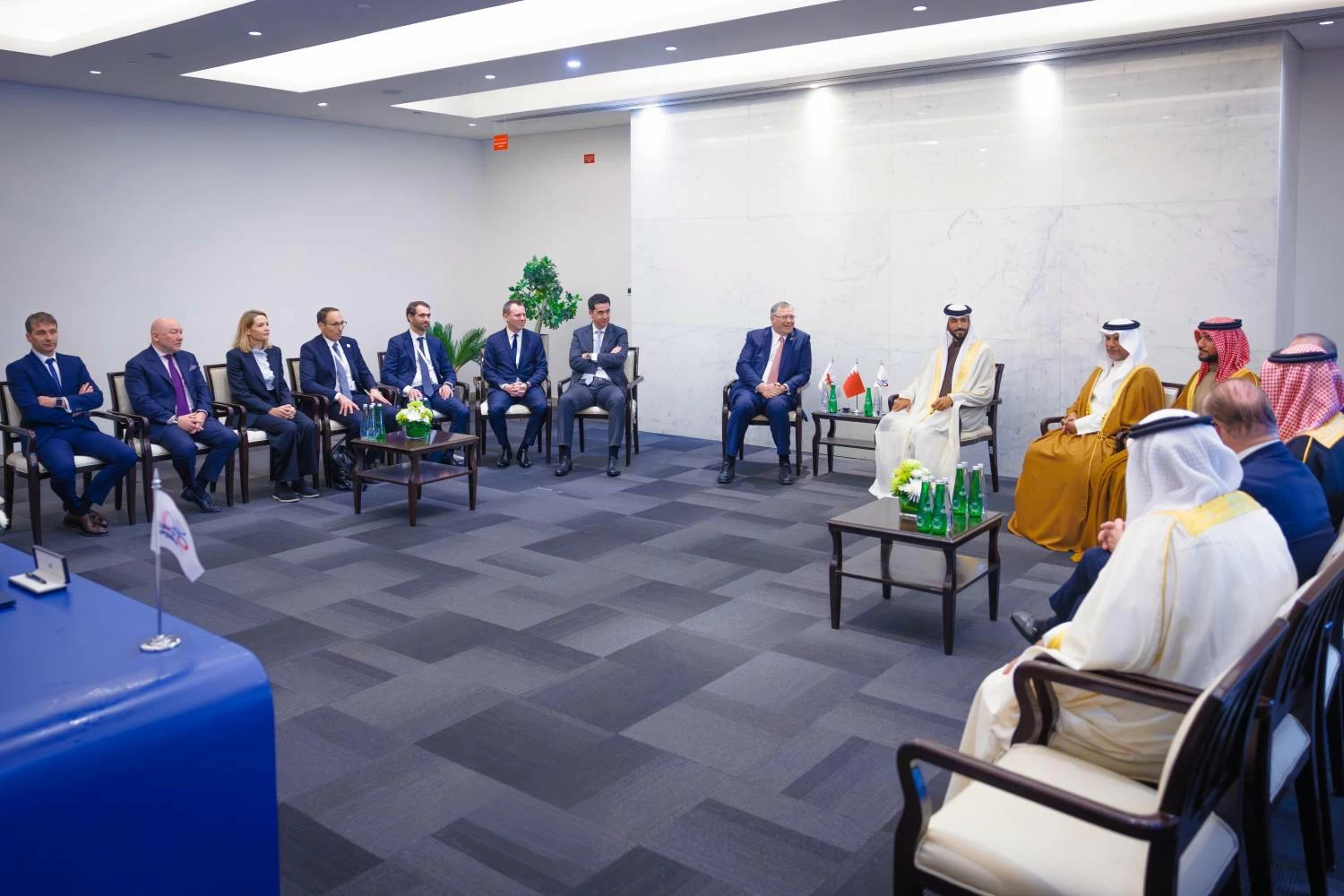 ناصر بن حمد يعلن عن تأسيس شركة BxT Trading لتجارة المنتجات البترولية