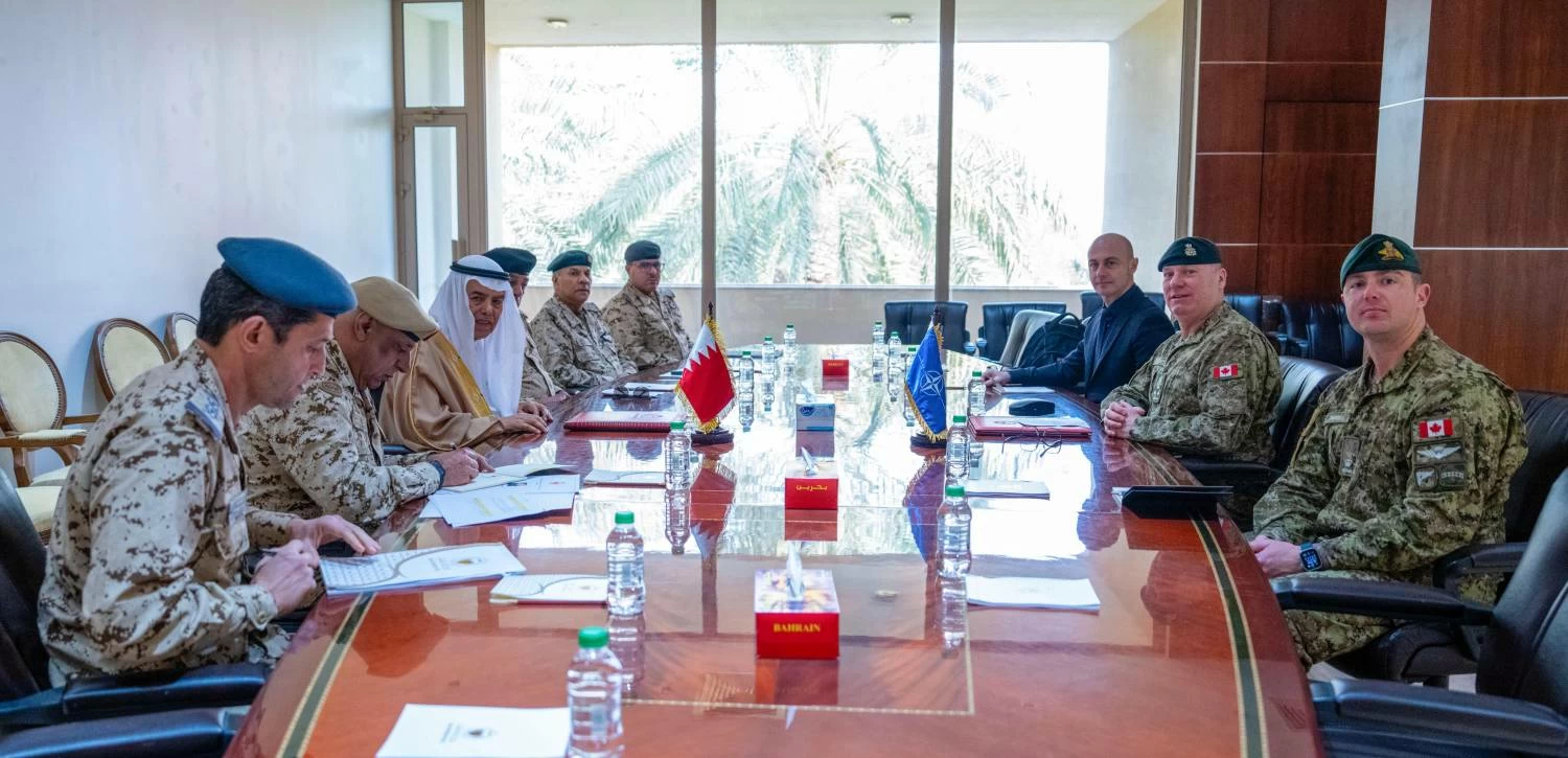 وزير شؤون الدفاع يستقبل نائب قائد القوات المشتركة المتحالفة لحلف الشمال الأطلسي 