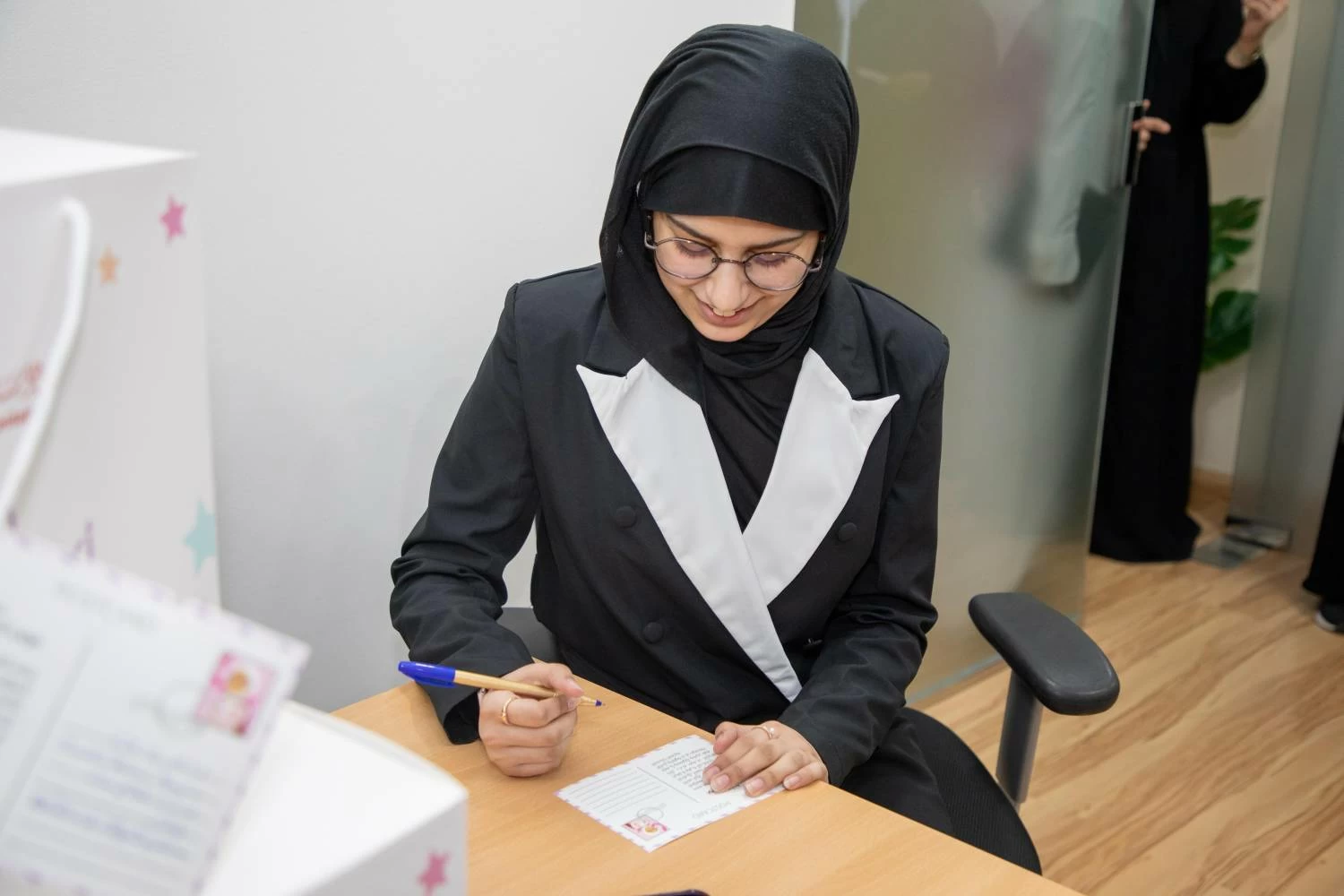 المؤسسة الملكية للأعمال الإنسانية تنفذ مبادرة "قوتي أكبر من كل تحدي" لدعم مرضى السرطان