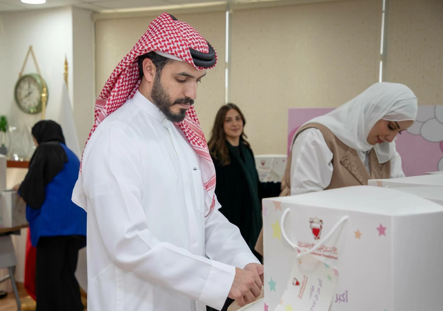 المؤسسة الملكية للأعمال الإنسانية تنفذ مبادرة "قوتي أكبر من كل تحدي" لدعم مرضى السرطان