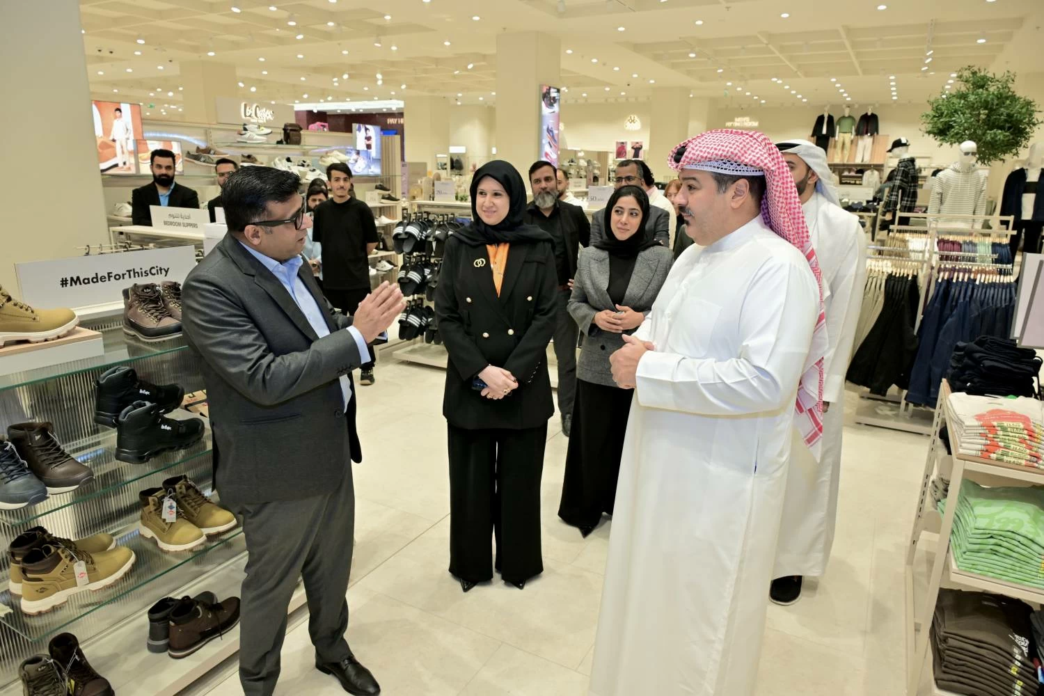 متجرين رئيسيين جديدين في مراسي جاليريا