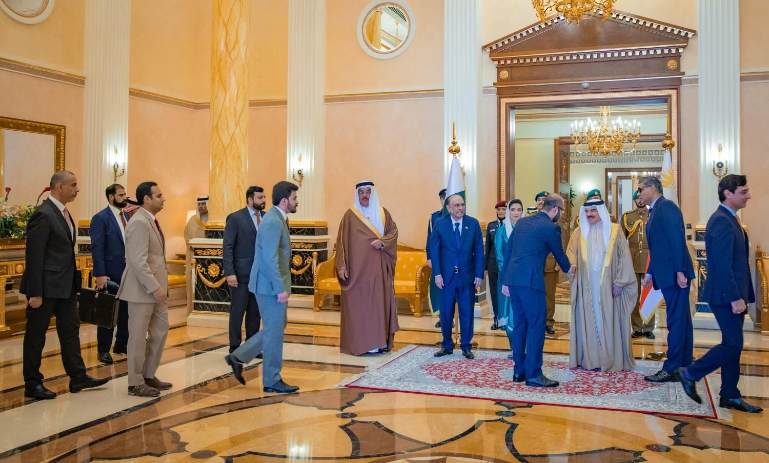 جلالة الملك يستقبل رئيس جمهورية باكستان الإسلامية