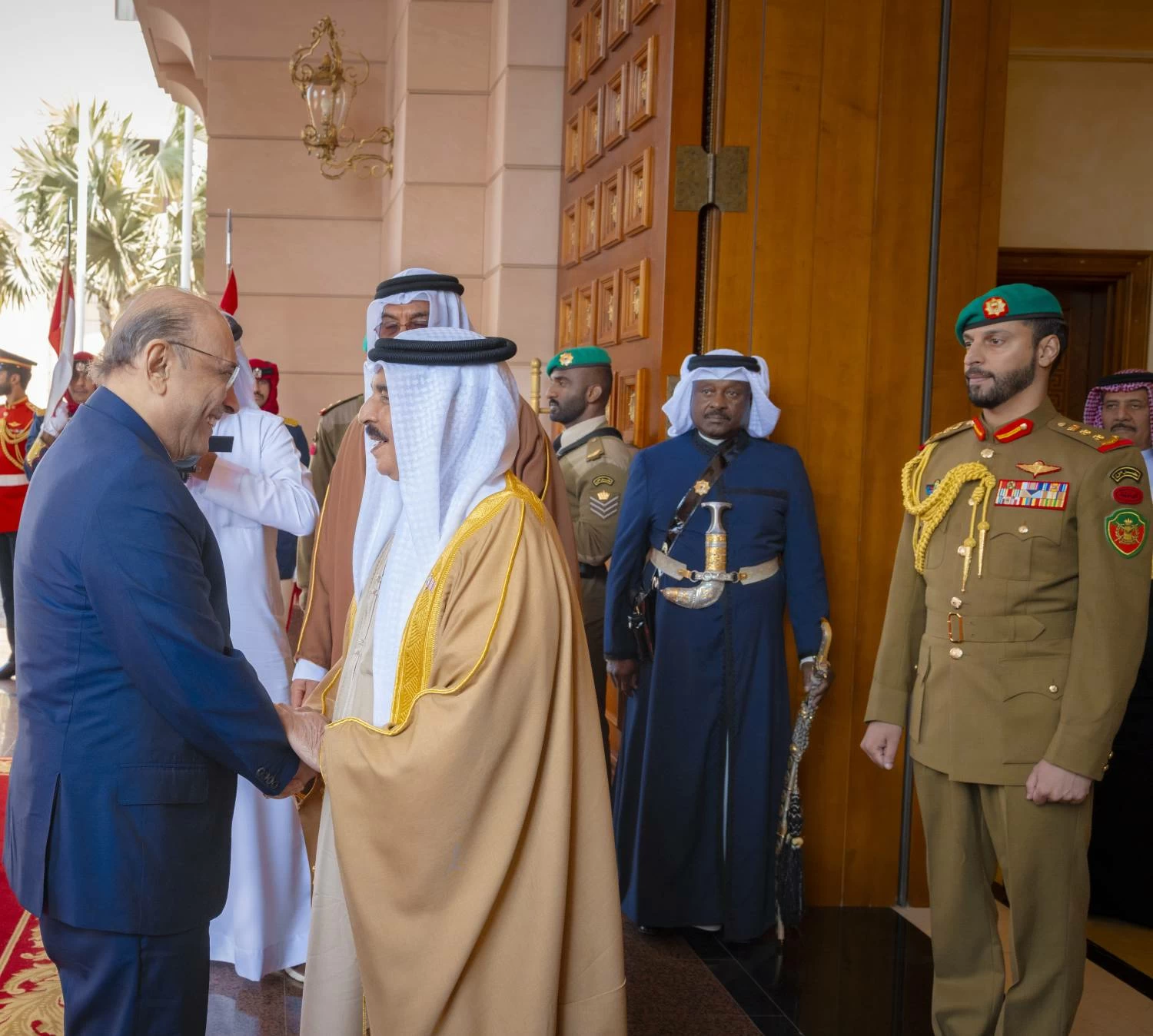 جلالة الملك يستقبل رئيس جمهورية باكستان الإسلامية