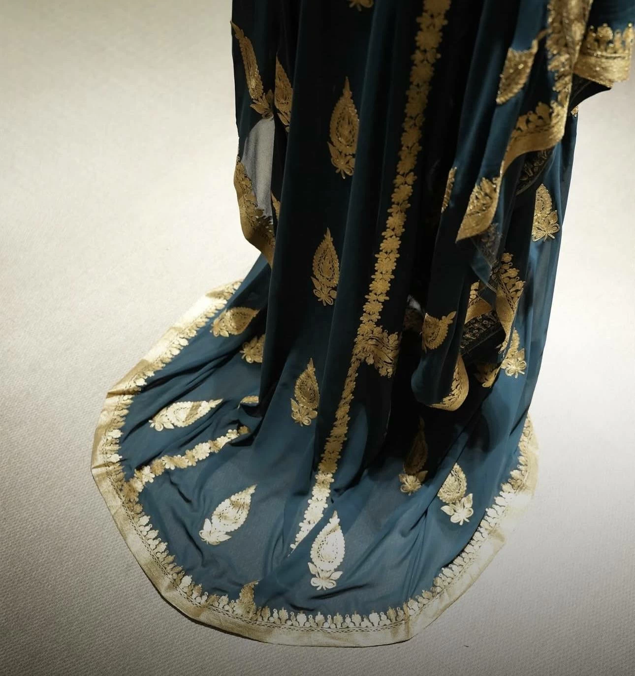 رحيل عبدالقادر أحمد بعد مسيرة حافلة بصناعة الجمال وحفظ التراث