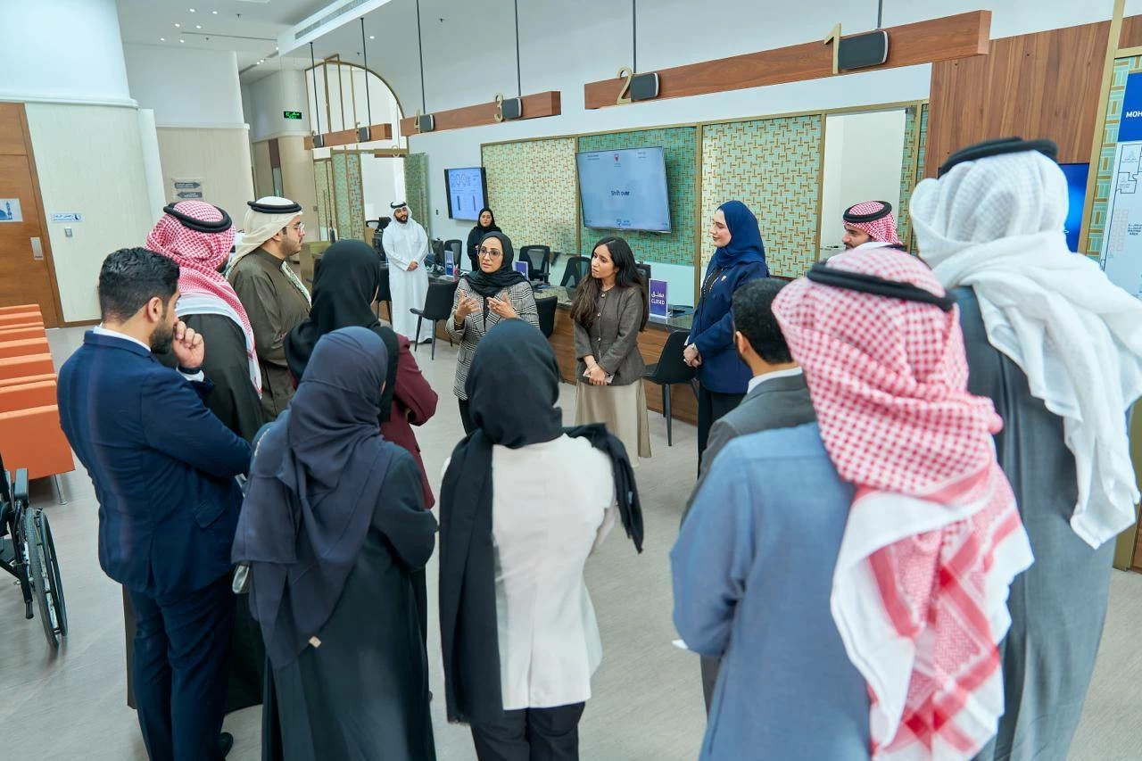 وزيرة الصحة تلتقي منتسبي الدفعة الحادية عشرة من برنامج رئيس مجلس الوزراء لتنمية الكوادر الحكومية