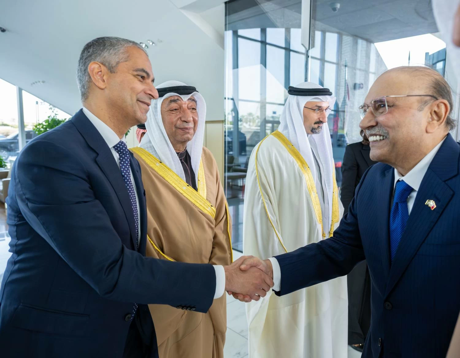 رئيس باكستان الإسلامية الشقيقة يزور مجلس التنمية الاقتصادية