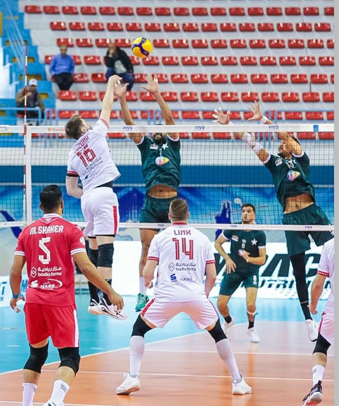 طائرة المحرق تخسر فرصة بلوغ نهائي البطولة العربية 