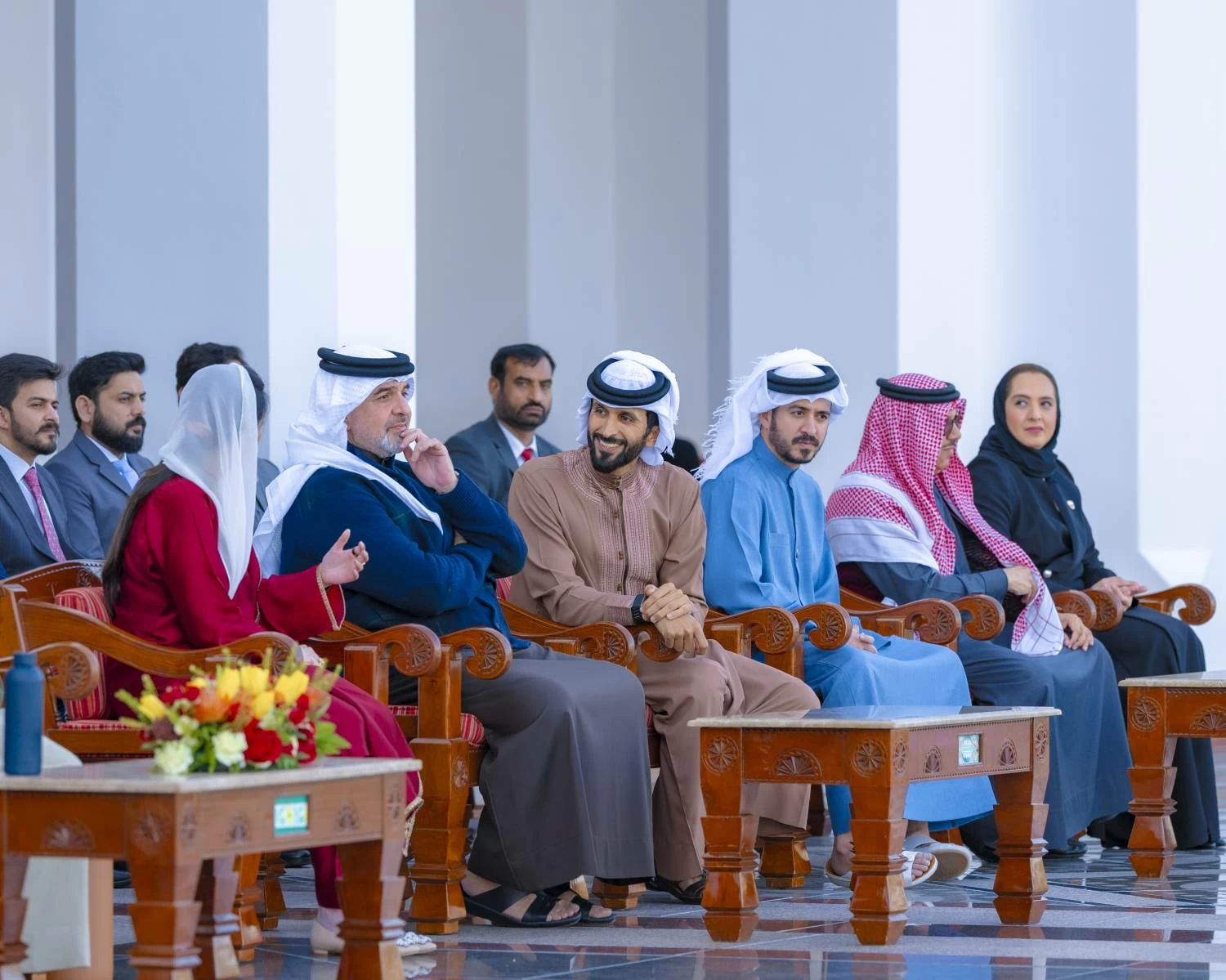 الملك يستقبل فخامة رئيس باكستان ويشاهدان عرضًا للخيل الأصيلة