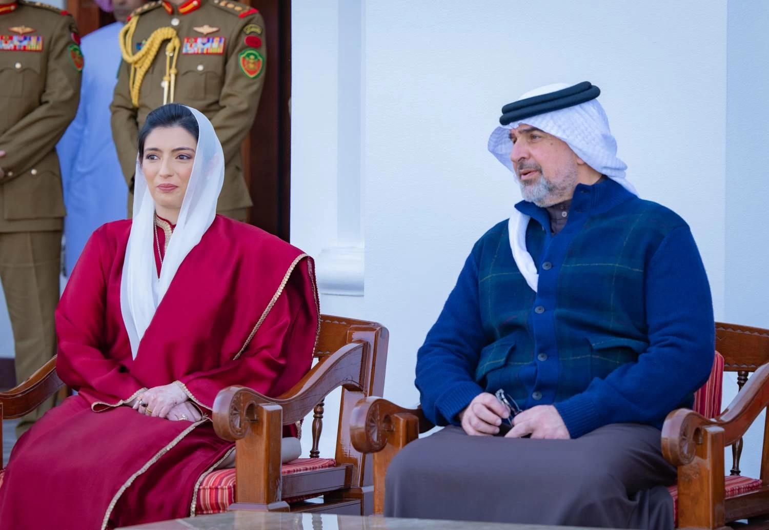 الملك يستقبل فخامة رئيس باكستان ويشاهدان عرضًا للخيل الأصيلة