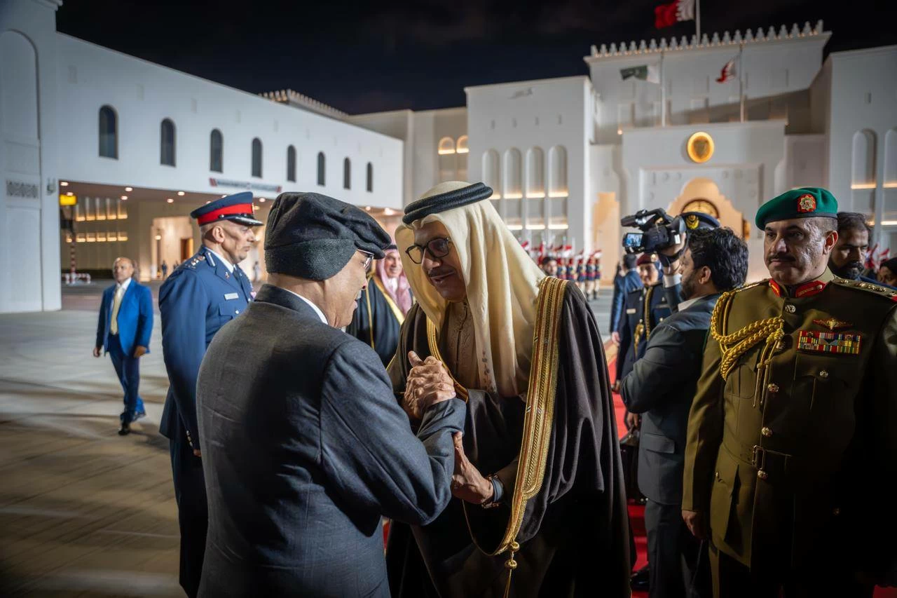 رئيس جمهورية باكستان الإسلامية الشقيقة يغادر البلاد