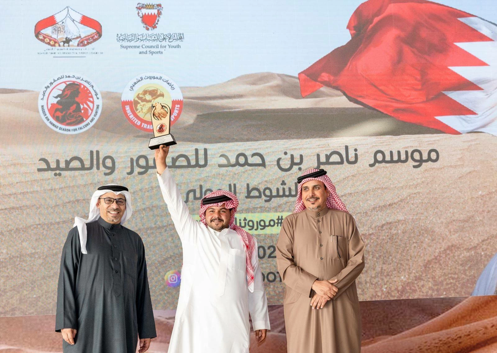 موسم ناصر بن حمد للصقور والصيد يشهد مشاركة خليجية واسعة