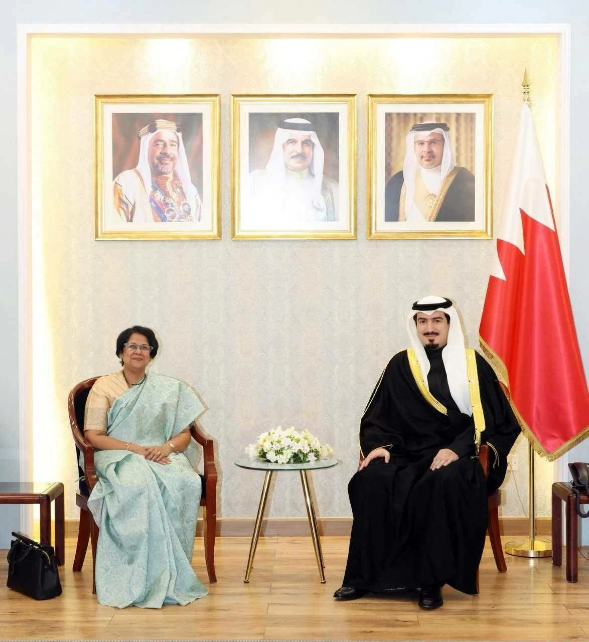 محافظ العاصمة يستقبل سفيرة سريلانكا لدى المملكة 