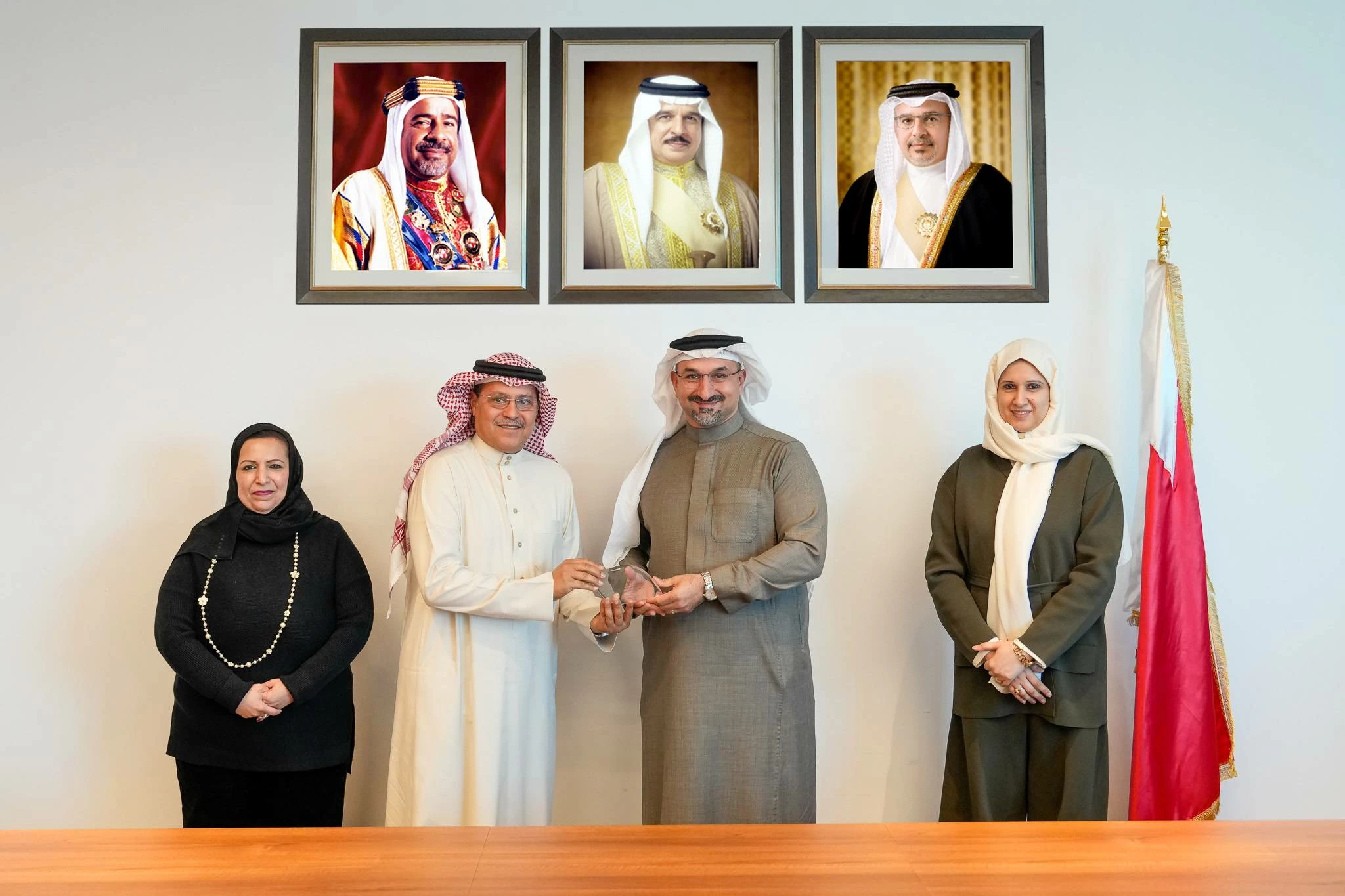 وزير الصناعة يؤكد نجاح المبادرة الوطنية التشجيعية للقطاع التجاري بموسم أعياد البحرين