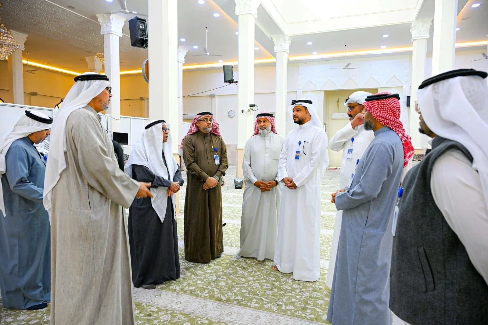 رئيس الأوقاف الجعفرية يقوم بجولة ميدانية في عدد من دور العبادة بمنطقة عراد 