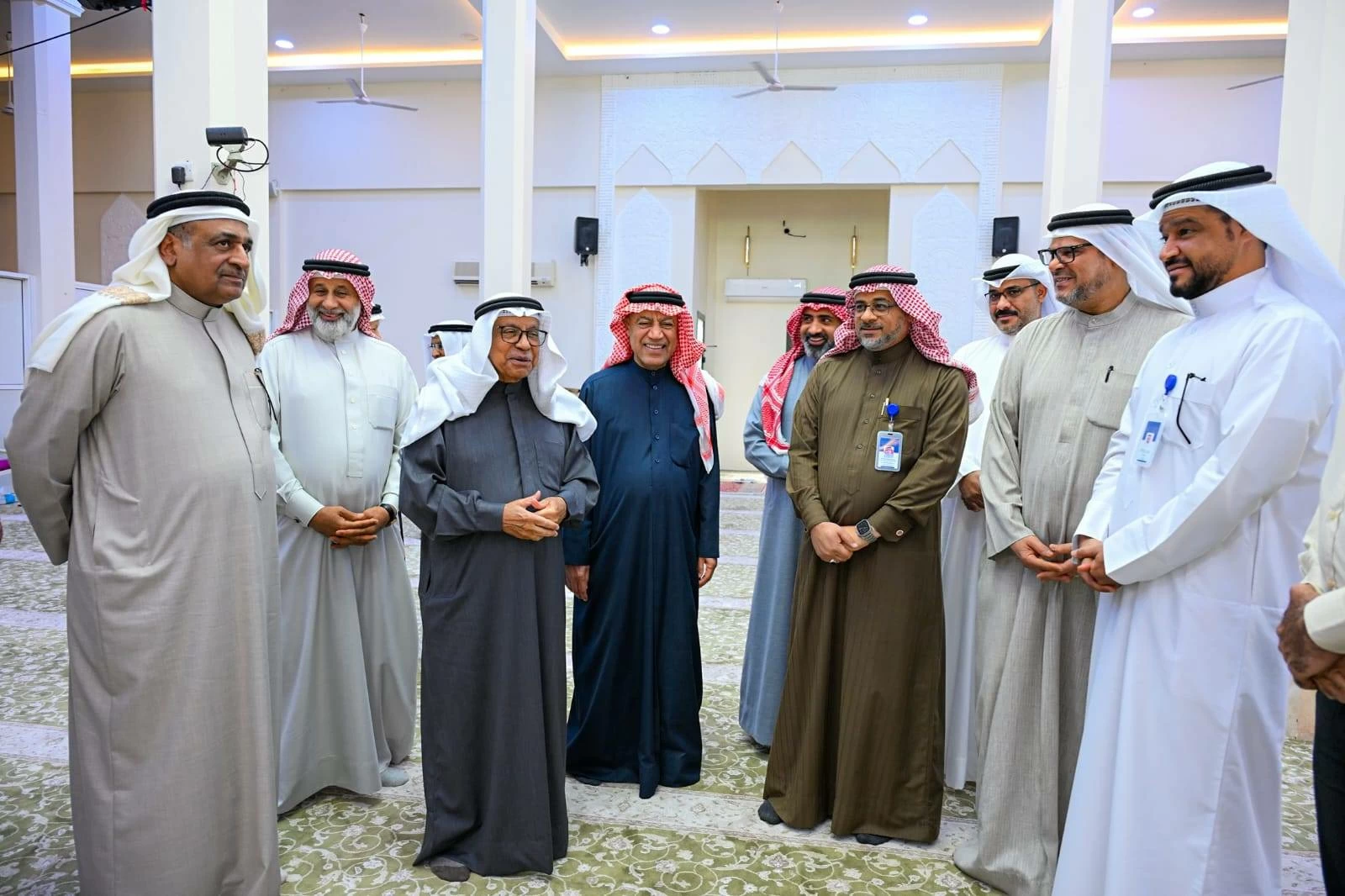 رئيس الأوقاف الجعفرية يقوم بجولة ميدانية في عدد من دور العبادة بمنطقة عراد