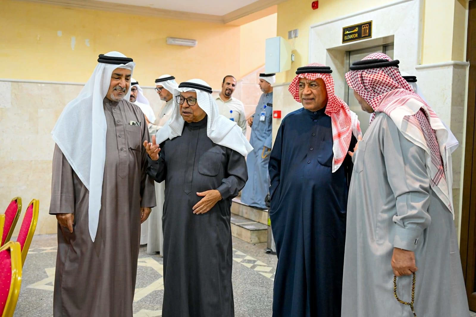 رئيس الأوقاف الجعفرية يقوم بجولة ميدانية في عدد من دور العبادة بمنطقة عراد