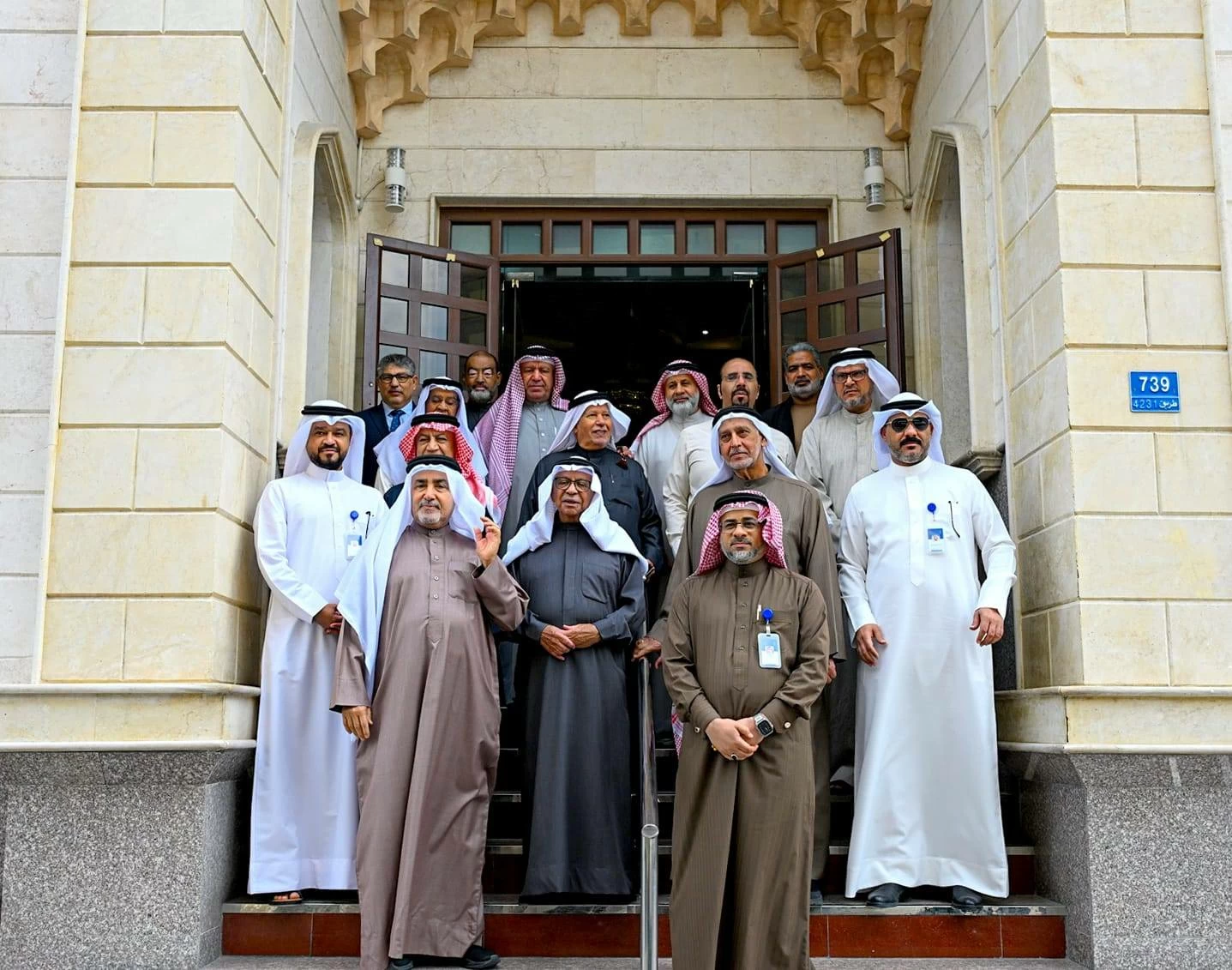 رئيس الأوقاف الجعفرية يقوم بجولة ميدانية في عدد من دور العبادة بمنطقة عراد