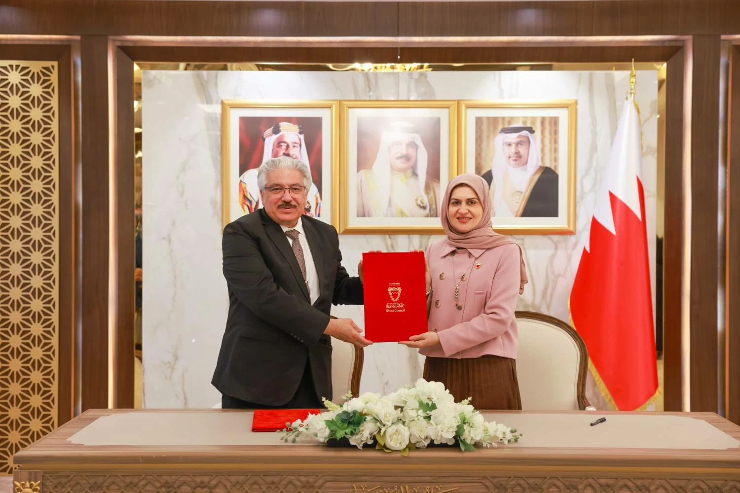 تعاون بين &laquo;أمانة الشورى&raquo; و&laquo;الملكية للبنات&raquo; للاستفادة من الخبرات الأكاديمية والبحثية والتدريب