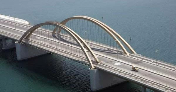 &laquo;المرور&raquo;: أوقات منع مرور الشاحنات على &laquo;جسر خليفة&raquo; كافية ولا حاجة لتعديلها