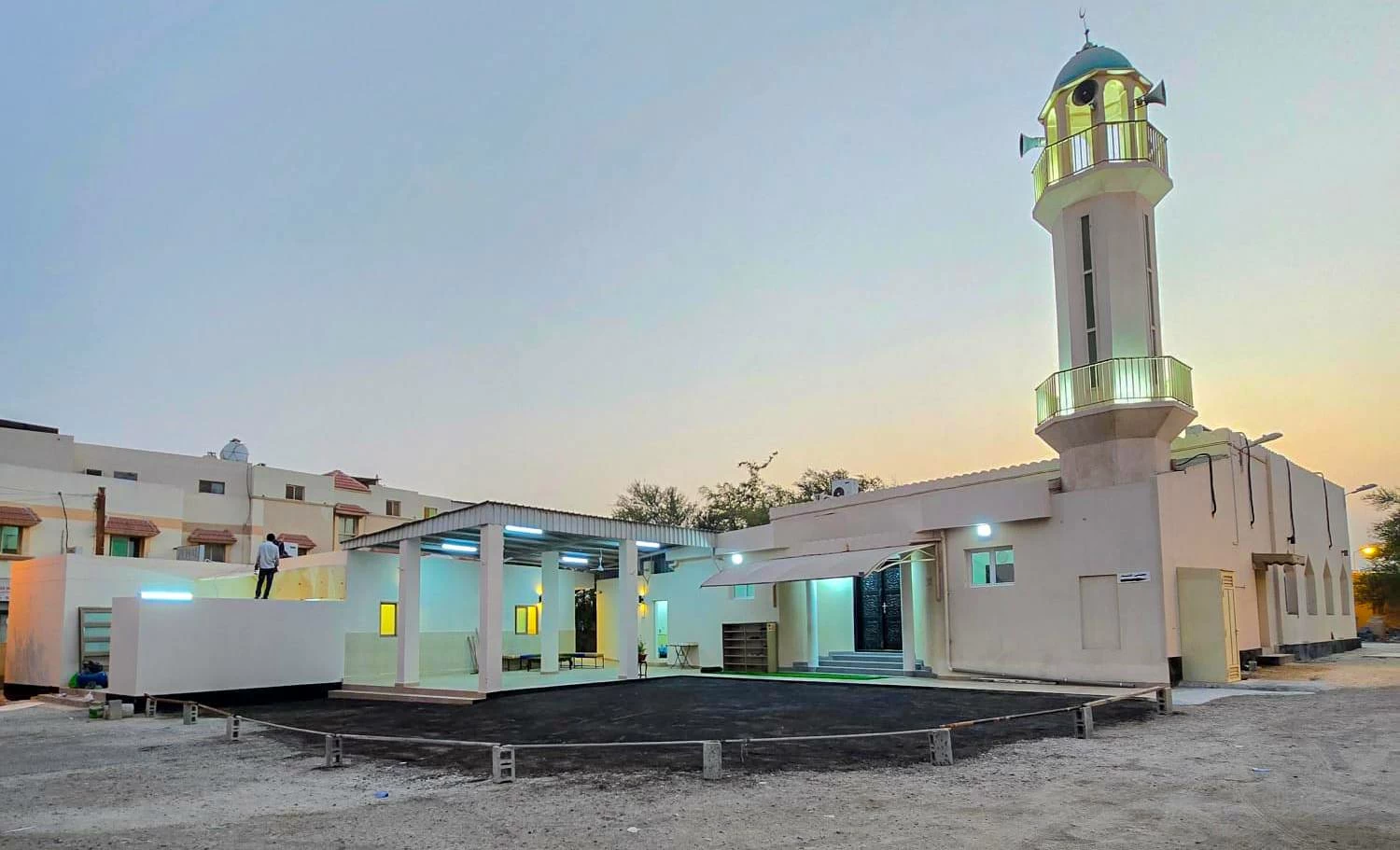 رئيس الأوقاف الجعفرية يفتتح مسجد الشيخ علي بعد إنجاز الصيانة الشاملة&nbsp;