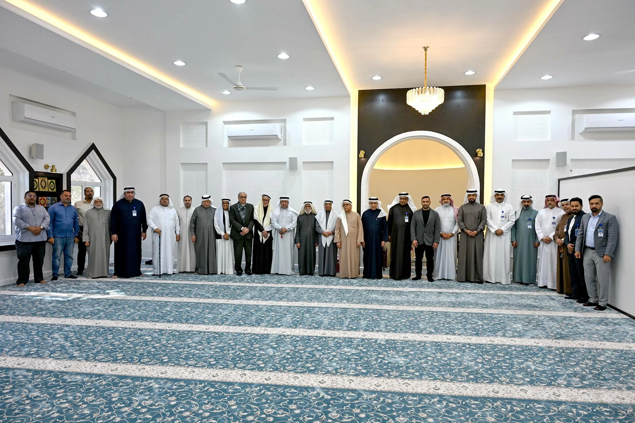 رئيس الأوقاف الجعفرية يفتتح مسجد الشيخ علي بعد إنجاز الصيانة الشاملة&nbsp;