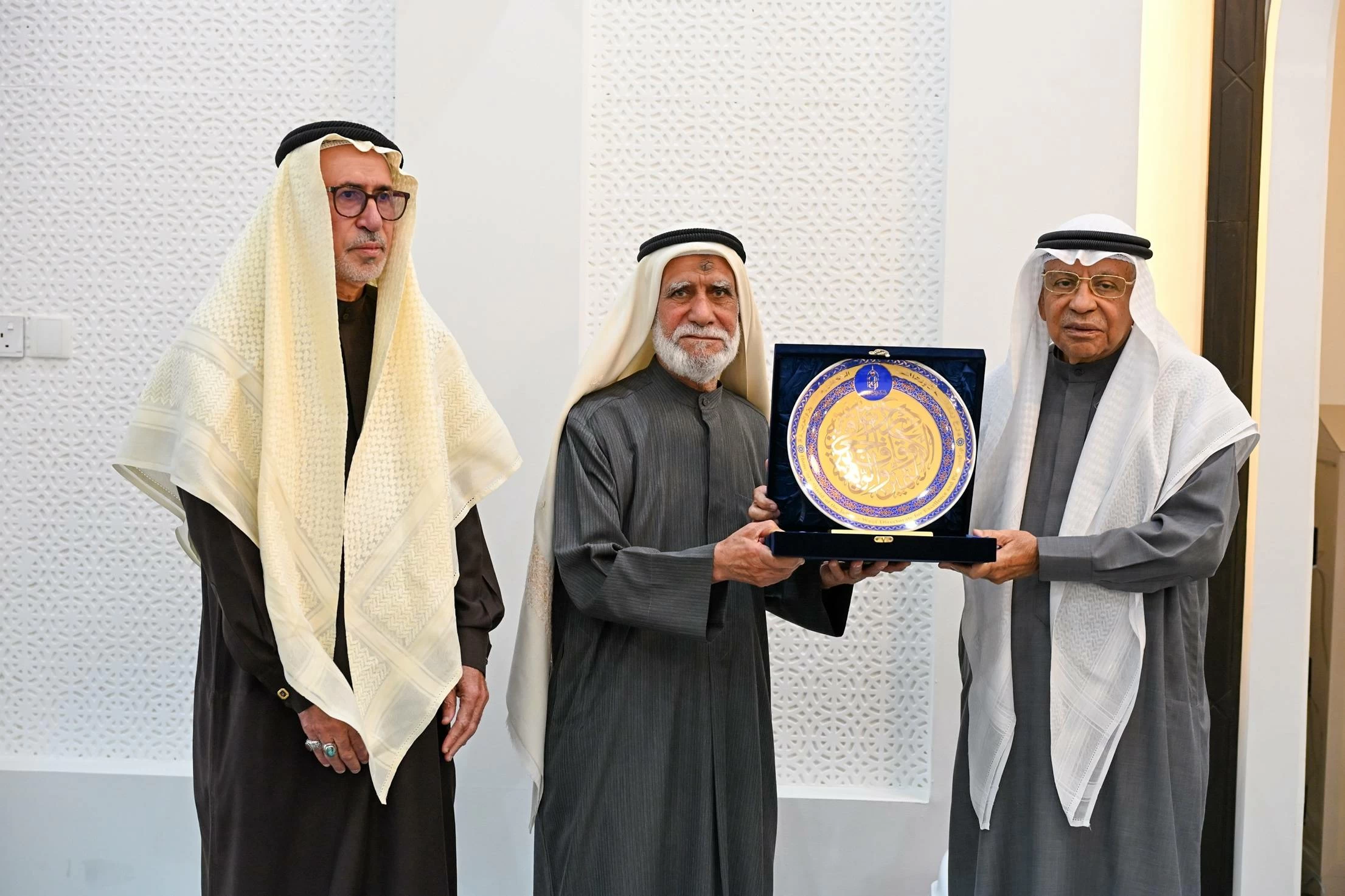 رئيس الأوقاف الجعفرية يفتتح مسجد الشيخ علي بعد إنجاز الصيانة الشاملة&nbsp;