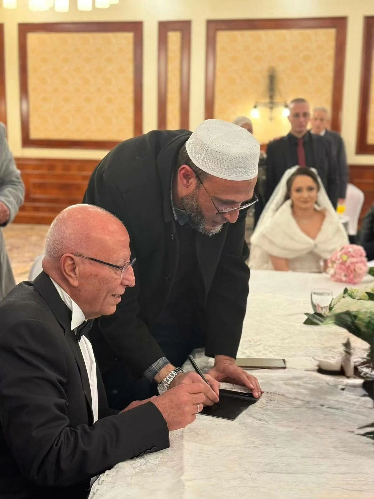 الأسير المحرر كريم يونس الذي يعلن زواجه من الأسيرة المقدسية المحررة أماني الحشيم 