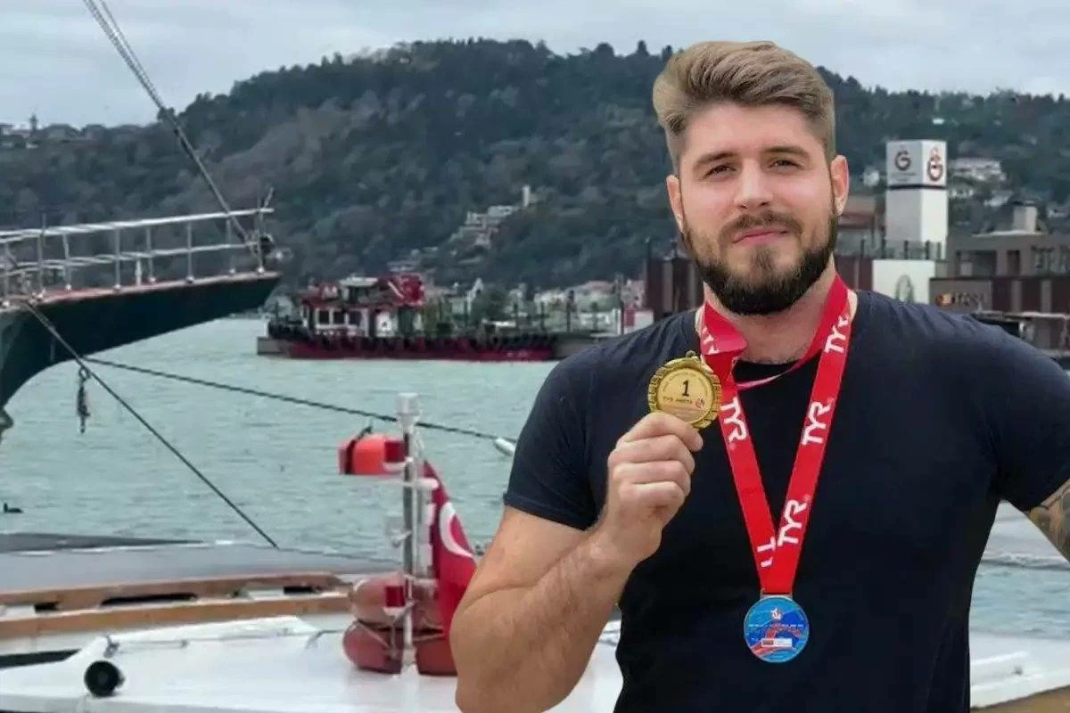 يرجح أنها لسباح روسي.. العثور على جثة في مضيق البوسفور بتركيا (فيديو)