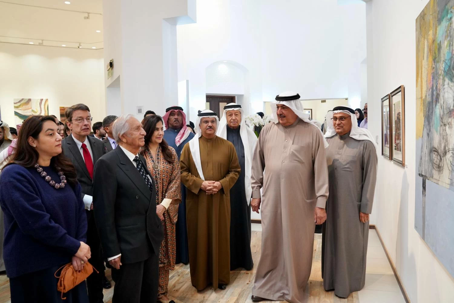 افتتاح المعرض السنوي لجمعية البحرين للفنون التشكيلية في مركز الفنون بمشاركة 93 فنانًا 