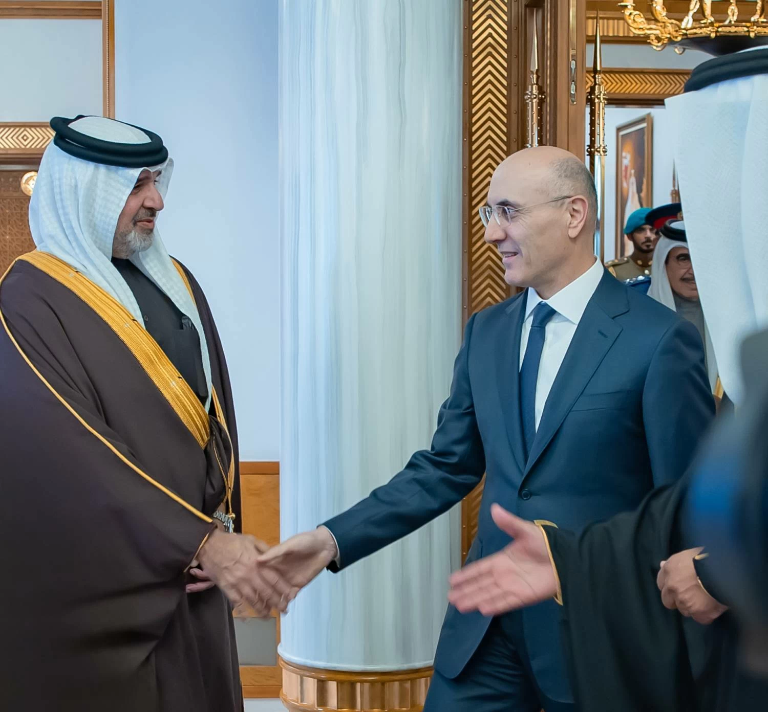 الملك يستقبل وزير الداخلية والبلديات بالجمهورية اللبنانية أحمد الحجار