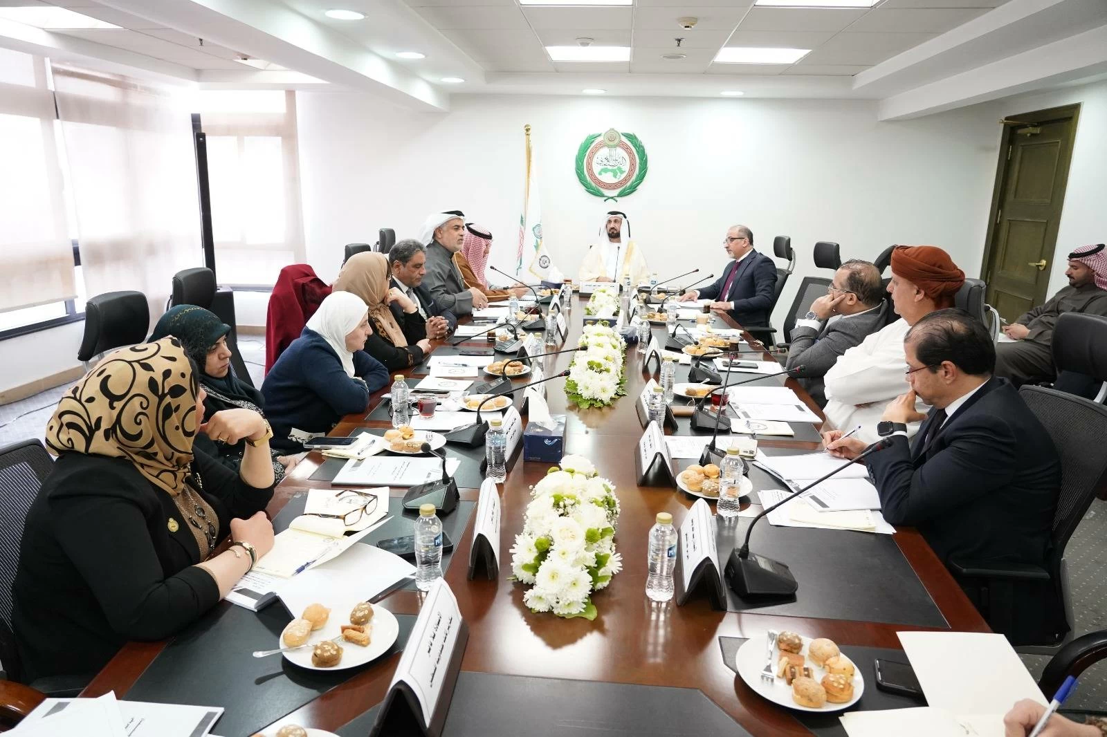 الصالح يؤكد على ضرورة توحيد الموقف العربي تجاه القضية الفلسطينية