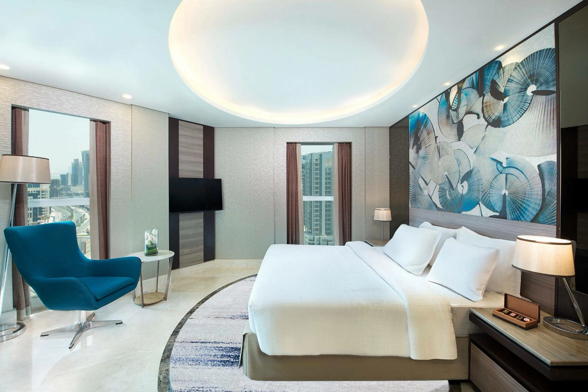 فندق جراند ميركيور بيزنس باي يفتتح أبوابه رسمياً بحلّته الجديدة في دبي