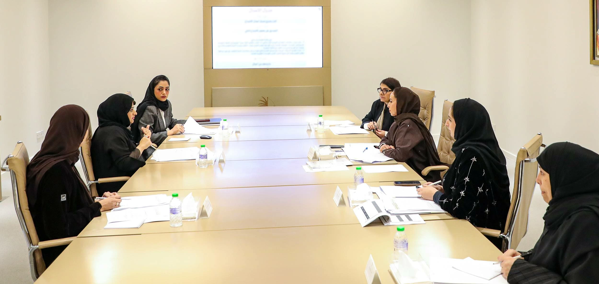 لجنة المرأة في مجال دور الحضانة ورياض الأطفال تعقد اجتماعها الثالث