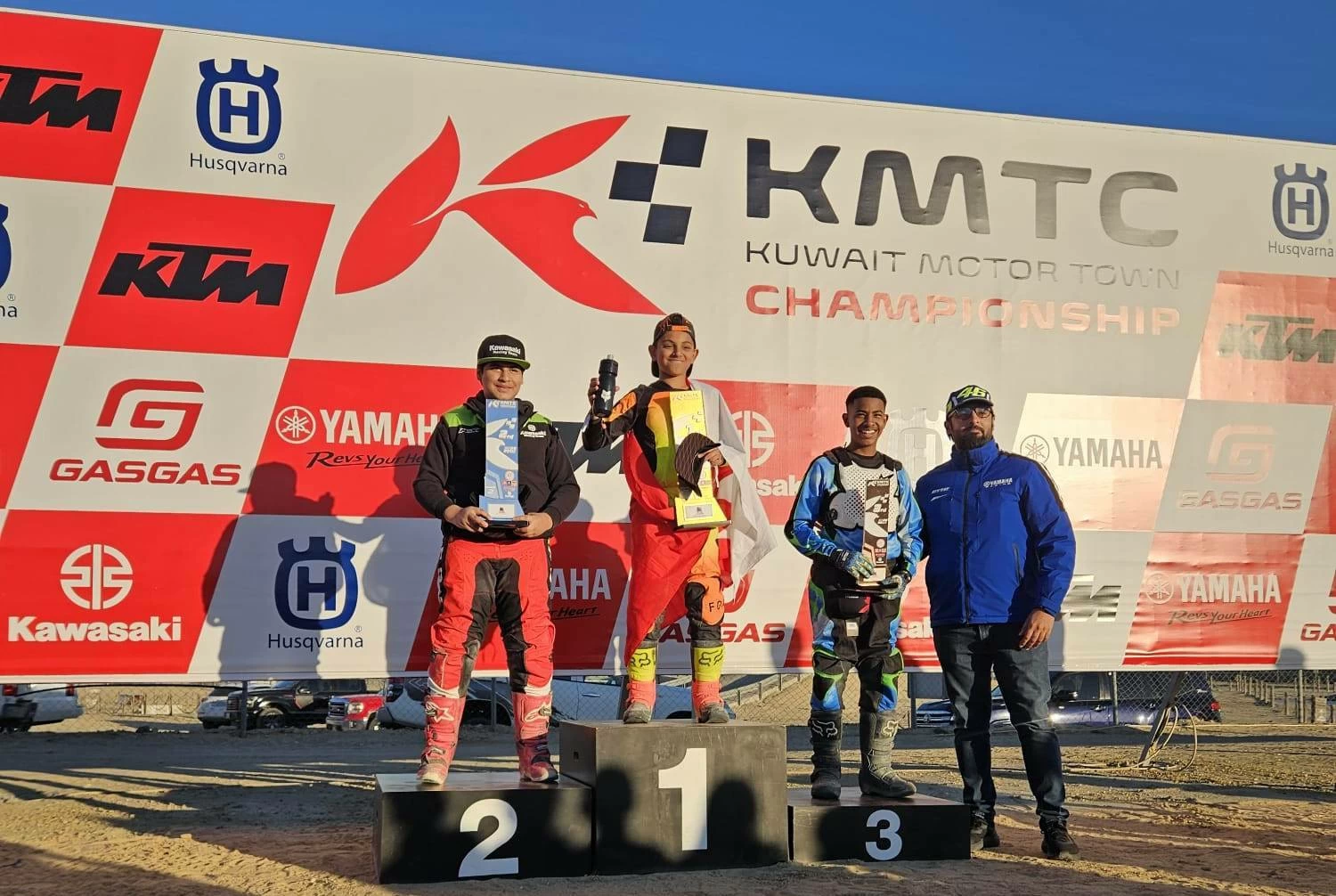 عبدالله حسن نور الدين في المركز الأول وخليفة بن حمد وصيفاً في ثاني جولات بطولة الموتوكروس بالكويت