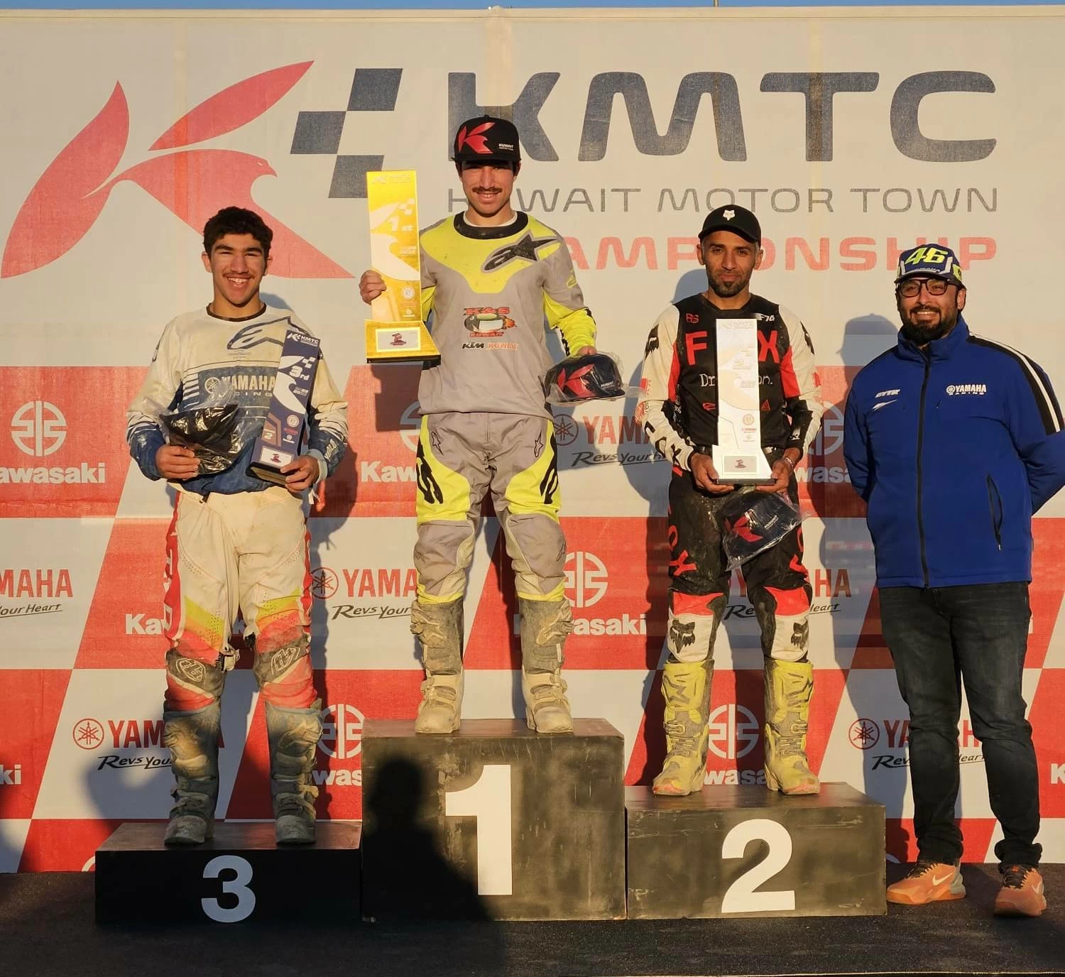 عبدالله حسن نور الدين في المركز الأول وخليفة بن حمد وصيفاً في ثاني جولات بطولة الموتوكروس بالكويت